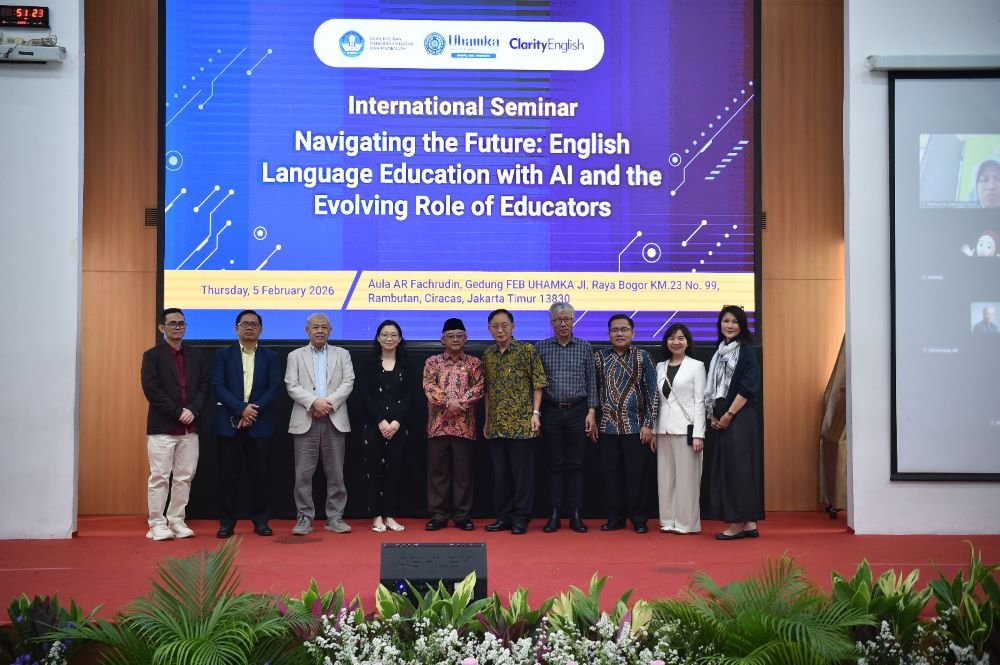 muti-foto-bareng-seminar-ai