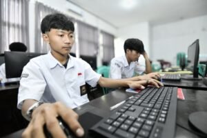 Anak-SMA-Ujian-Kemendikdasmen-2