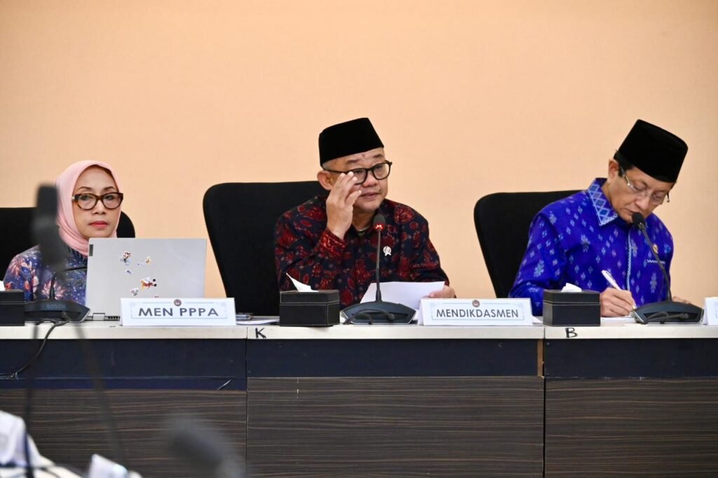 muti-diapit-2-menteri