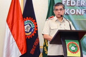Menaker-Hubungan-Industrial-Harus-Naik-Kelas-agar-Pekerja-Tak-Tertinggal-oleh-AI-1