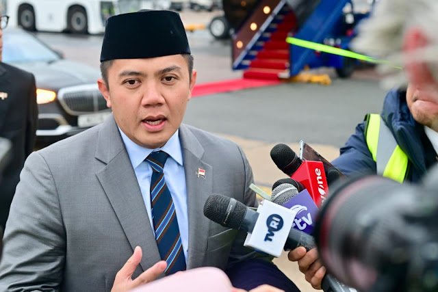 Seketaris-Kabinet-Seskab-Teddy-Indra-Wijaya