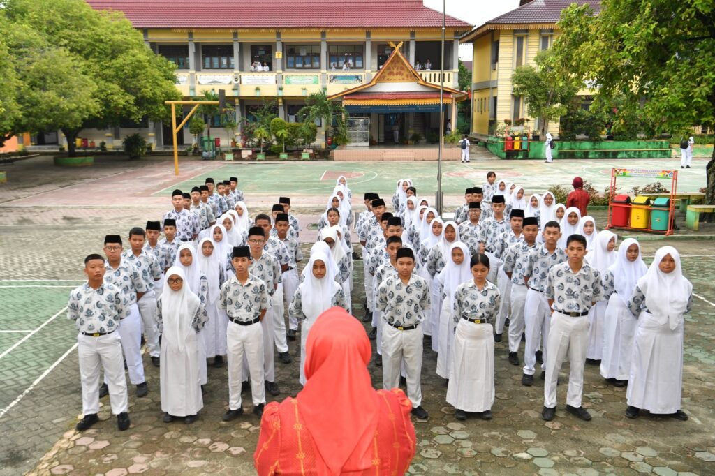 anak-smp-pekanbaru-baris