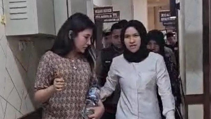 eks-finalis-putri-indonesia-riau-polda