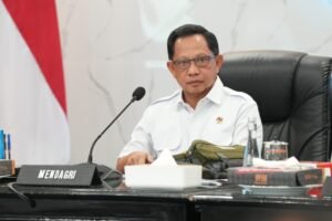 mendagri-tito-melotot