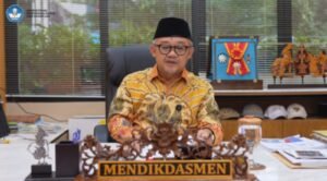 mendikdasmen-muti-di-ruang-kerja