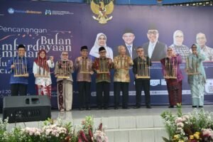 menteri-angklung