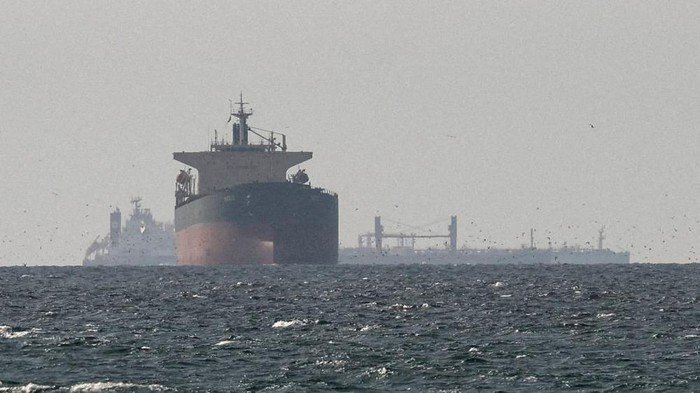 militer-di-selat-hormuz