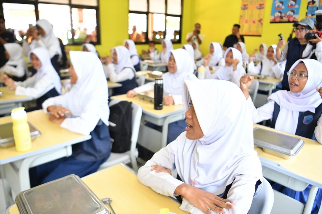 para-siswi-smp-tulang-bawang