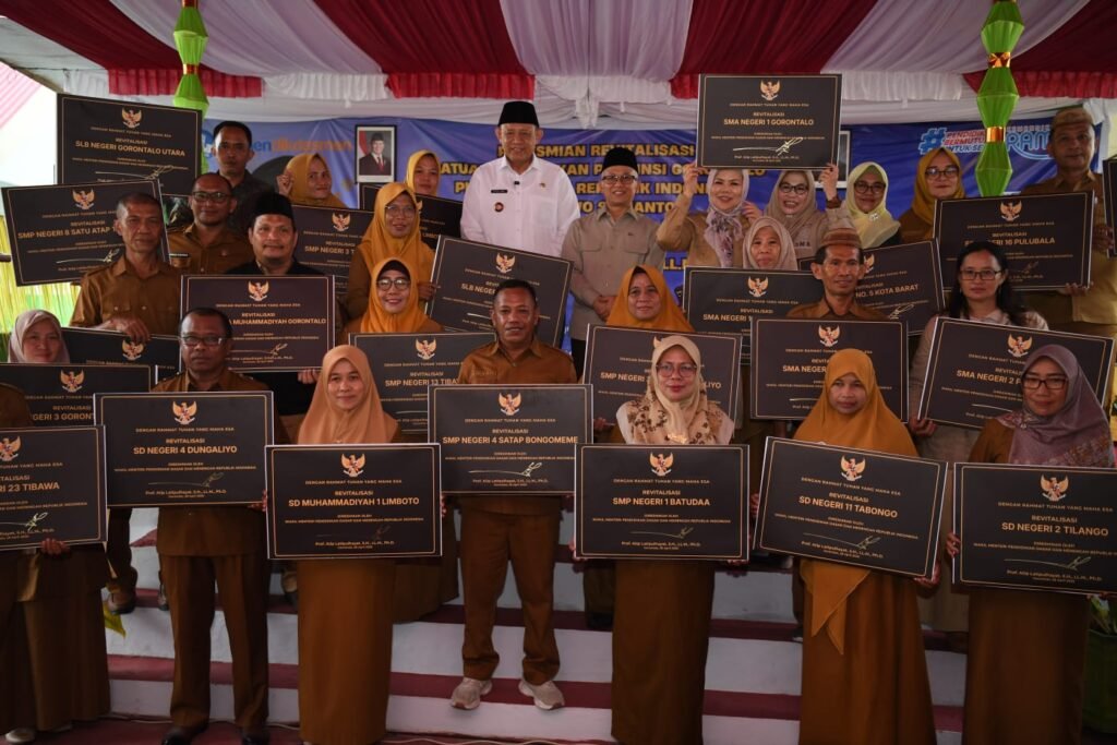 revitalisasi-sekolah-wamen-atip-sulawesi