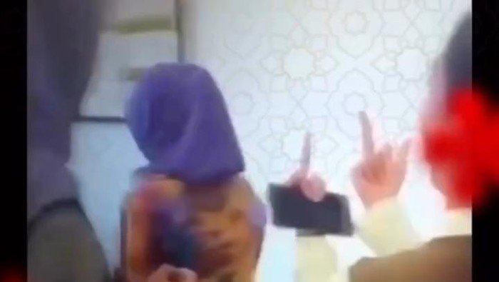 video-viral-siswa-sma-di-purwakarta-acungkan-jari-tengah-kepada-guru-1776491881079_169