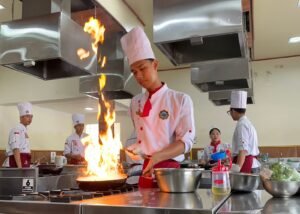 anak-smk-latihan-tata-boga-masak