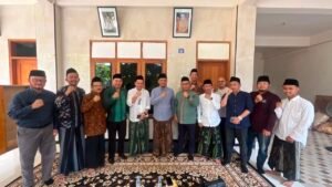 Gus-Fahim-Royani-Sambut-Hangat-Gus-Hery-Haryanto-Azumi