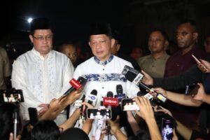 mendagri-tito-melayat-ryamizard