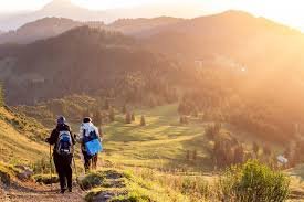 mendaki-gunung-hiking-pixabay