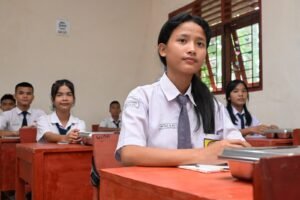 murid-murid-smp-di-nias-3t