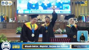 wisuda-keluarga-anang