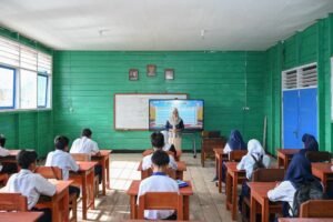 guru-mengajar-di-wakatobi