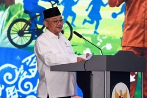 muti-podium-anak-warna-warni