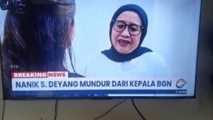nanik-s-deyang-mundur