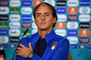 roberto-mancini-pelatih-italia