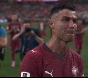 ronaldo-cr7-sedih
