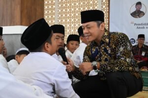 wamen-fajar-corong-mik-yogya