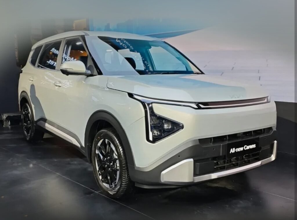 All new kia carens
