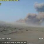 Gunung Anak Krakatau Erupsi 4 Kali Sehari, Kolom Abu Tembus 300 Meter, Status Siaga Dipertahankan