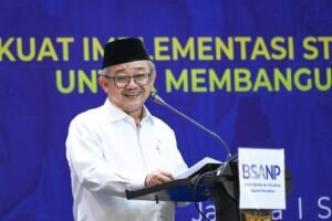 Mendikdasmen Abdul Mu’ti saat membuka Rapat Koordinasi Nasional (Rakornas) Badan Standar dan Akreditasi Nasional Pendidikan (BSANP) dan Badan Akreditasi Nasional Pendidikan Anak Usia Dini, Pendidikan Dasar, dan Pendidikan Menengah (BAN-PDM) Provinsi Tahun 2026 di Jakarta, Senin (10/8/2026). (Foto: Humas Kemendikdasmen)