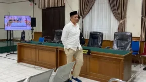 Bupati-Kepulauan-Meranti-nonaktif-Muhammad-Adil