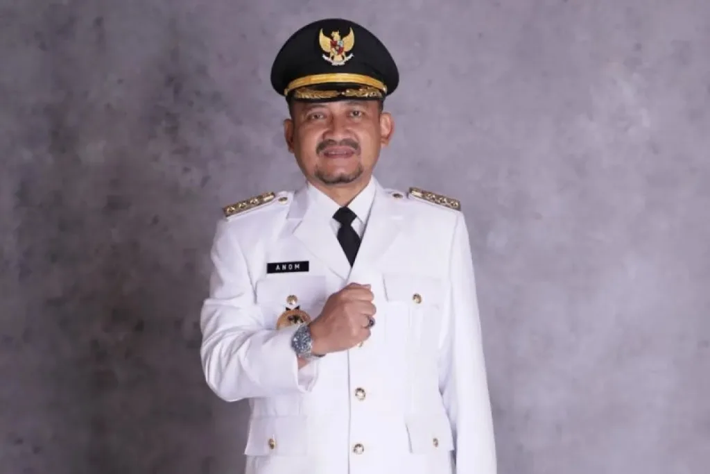 Bupati-Pemalang-Anom.jpg