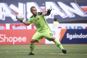 andritany-kiper-persija