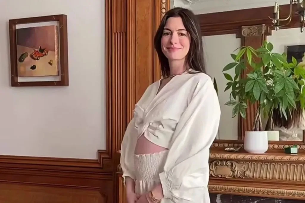 anne-hathaway-hamil-ig