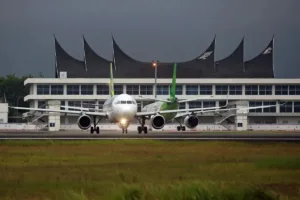 bandara-minangkabau