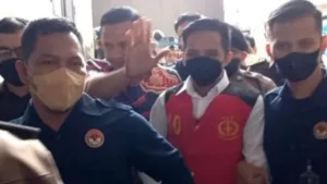 bharada-richard-eliezer-alias-bharada-e-hadir-di-pengadilan-negeri-pn-jakarta_665_374