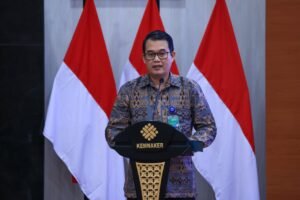 darmawansyah-kemnaker-3-bendera