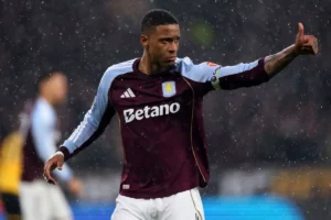 ezri konsa av ke arsenal
