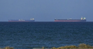 kapal-di-selat-hormuz