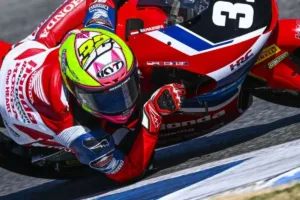 kiandra-ramadhipa-manuver-honda-asia-dream-racing-junior