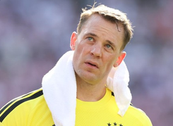 kiper-jerman-neuer-pensiun