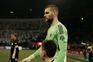 marteen-paes-di-ajax