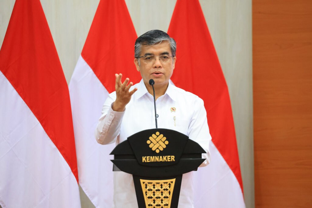 merah putih menaker
