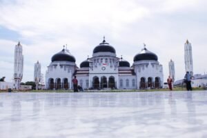 mesjid-raya-baiturrahman-aceh2537403_1280