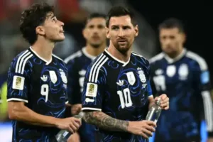 mezzi-alvarez-argentina-biru-gelap