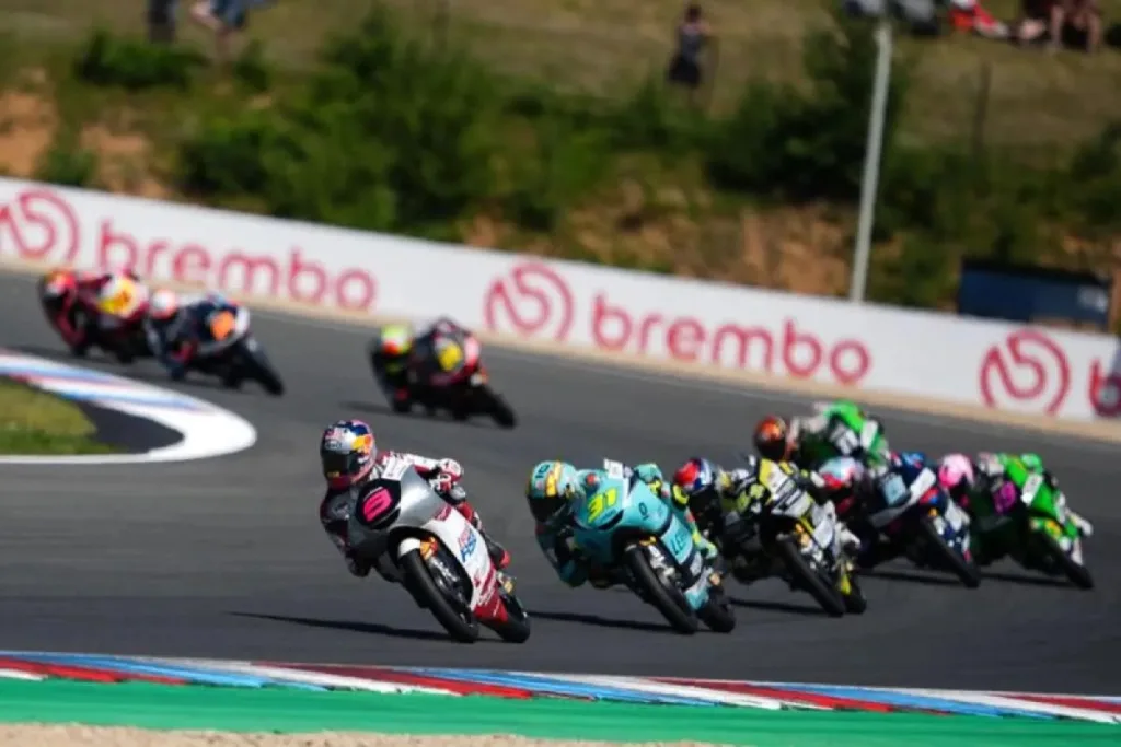 moto3-ega-pratama-depan
