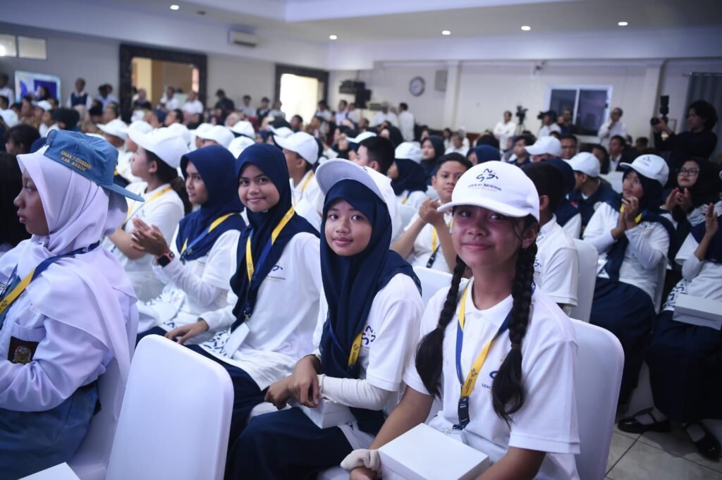 Kegiatan Masa Pengenalan Lingkungan Sekolah (MPLS) 17 Sekolah Nasional Terintegrasi (SNT) di Bogor, Jawa Barat, Senin (10/8/2026).