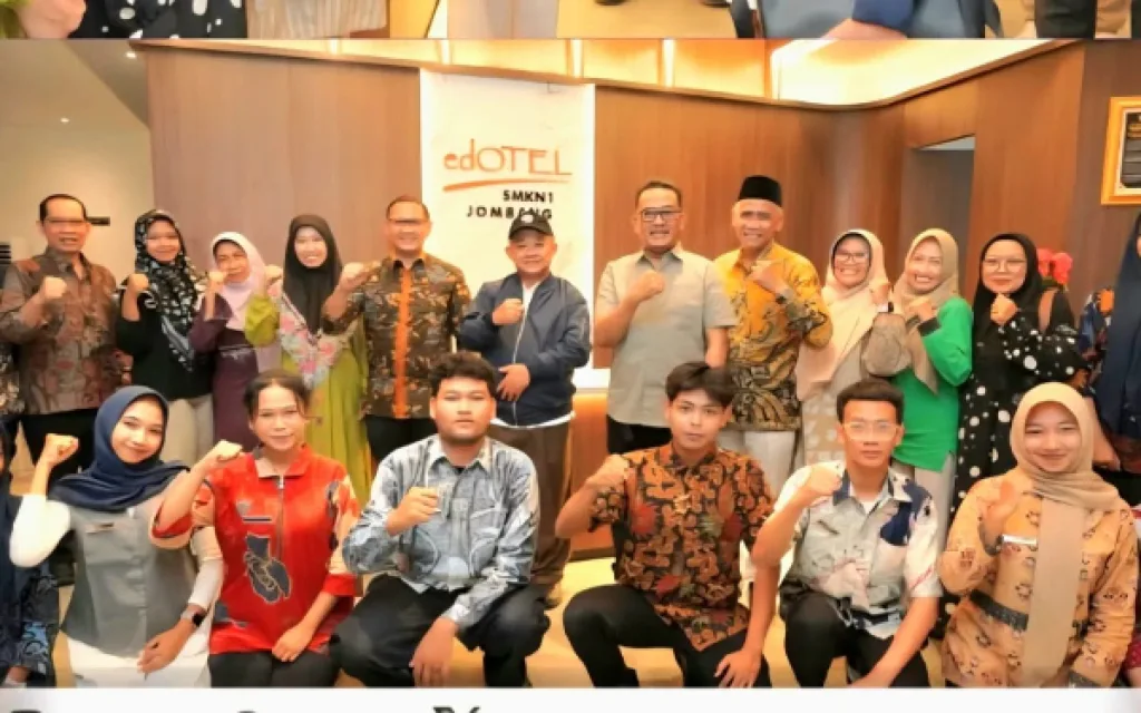 muti-nginap-di-edotel-smkn-1-jombang