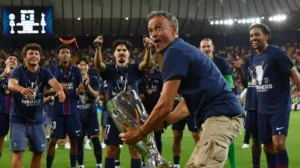 pelatih-paris-saint-germain-luis-enrique-dan-trofi-liga-champions