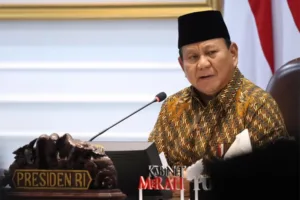 presiden-ri-prabowo-duduk-setkab