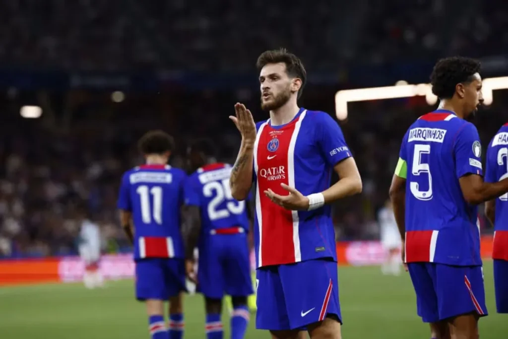 Selebrasi Khvicha Kvaratskhelia setelah mencetak gol pembuka PSG dalam pertandingan Piala Super Eropa 2026 lawan Aston Villa di Austria pada Rabu (12/8/2026). PSG.fr